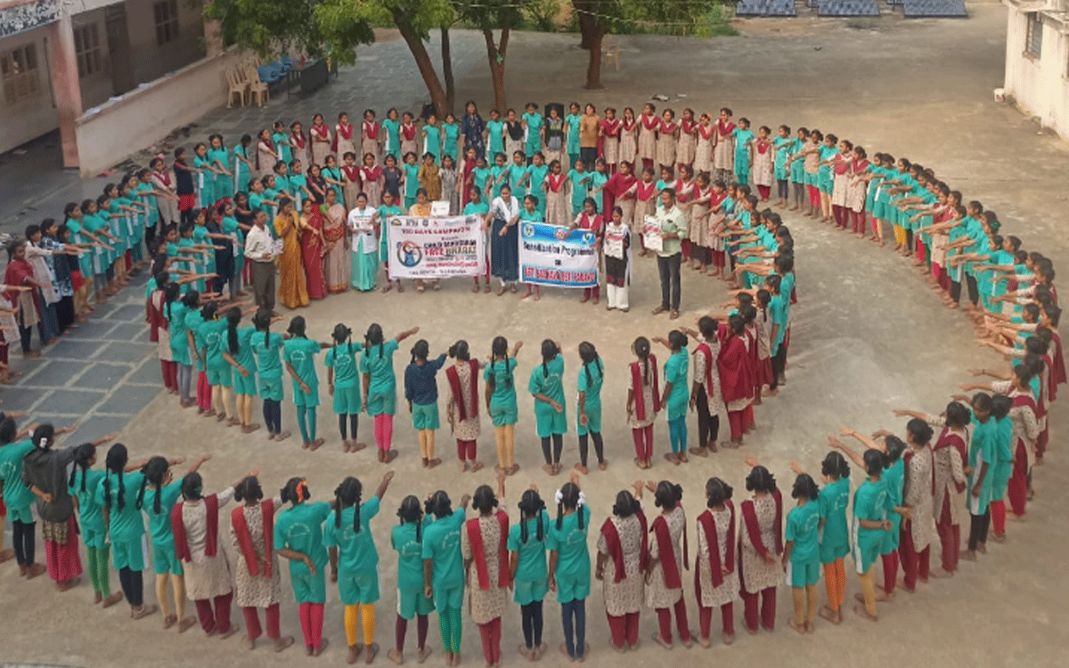 Kattangur : చట్టాలపై విద్యార్థులు అవగాహన కలిగి ఉండాలి : శారదారాణి