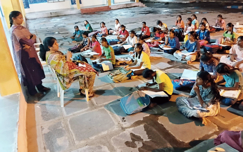 Nalgonda : అమ్మాయిల పట్ల అసభ్యంగా ప్రవర్తిస్తే కఠిన చర్యలు : ఎస్‌సీడీడీ డిప్యూటీ డైరెక్ట‌ర్‌ శ‌శిక‌ళ‌