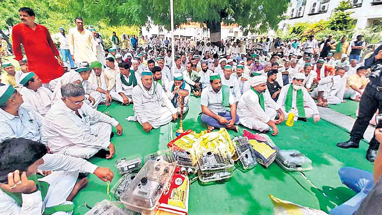 స్మార్ట్‌ మీటర్లు మాకొద్దు