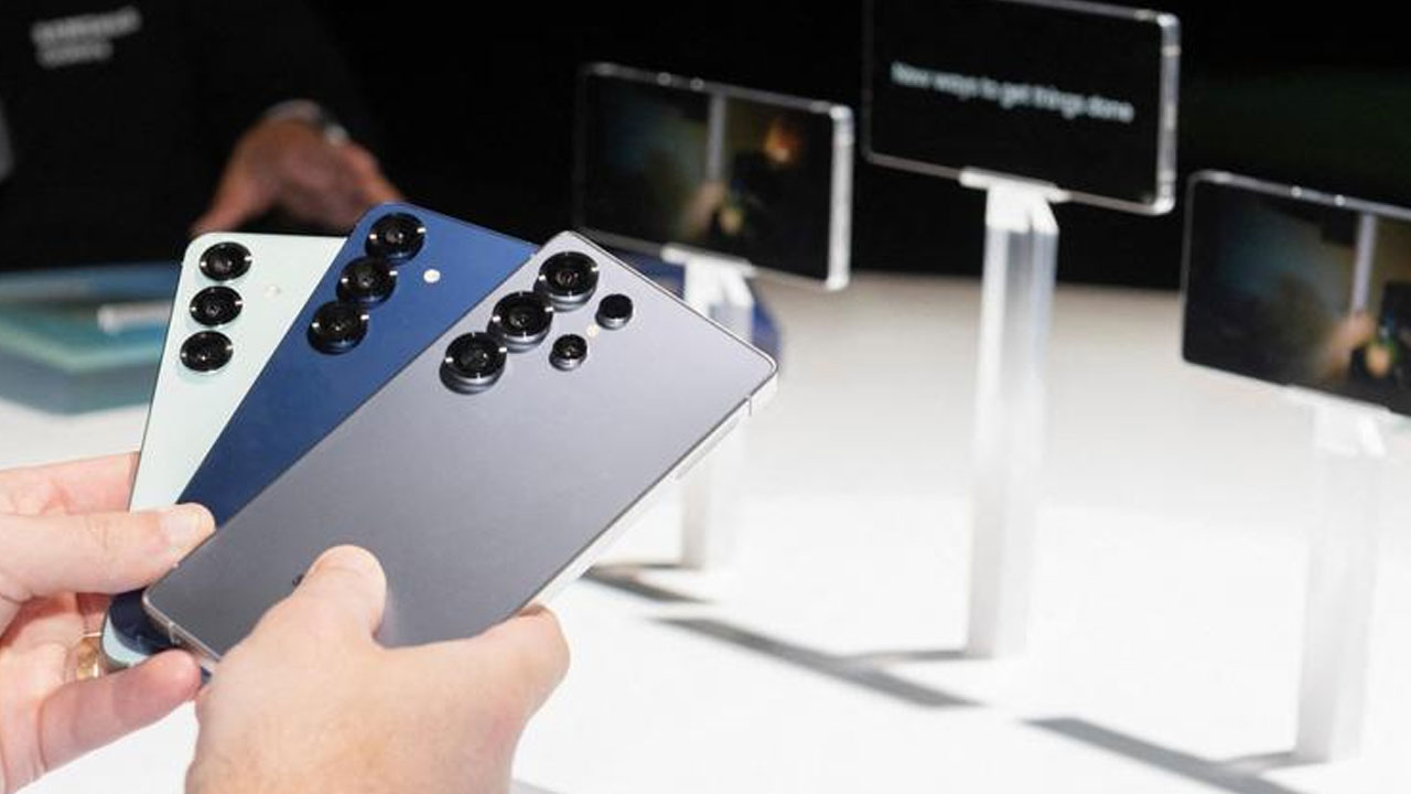 Smartphones: స్మార్ట్‌ఫోన్ల‌పై 2వేలు పెరిగిన ధ‌ర‌.. రాబోయే రోజుల్లో మ‌రింతగా..