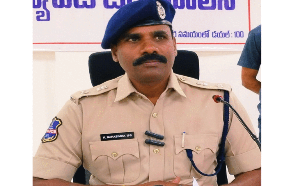 Suryapet Town : వేధింపులపై ధైర్యంగా ఫిర్యాదు చేయాలి : ఎస్పీ న‌ర‌సింహ‌