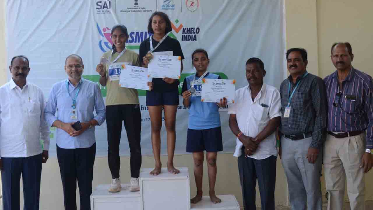 Asmita Athletics | హనుకొండలో ఉత్సాహంగా ‘అస్మిత అథ్లెటిక్స్​ లీగ్‌’ పోటీలు