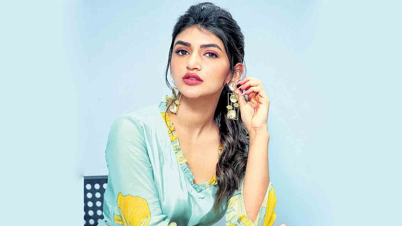 తమిళంలో సొంతంగా డబ్బింగ్‌!