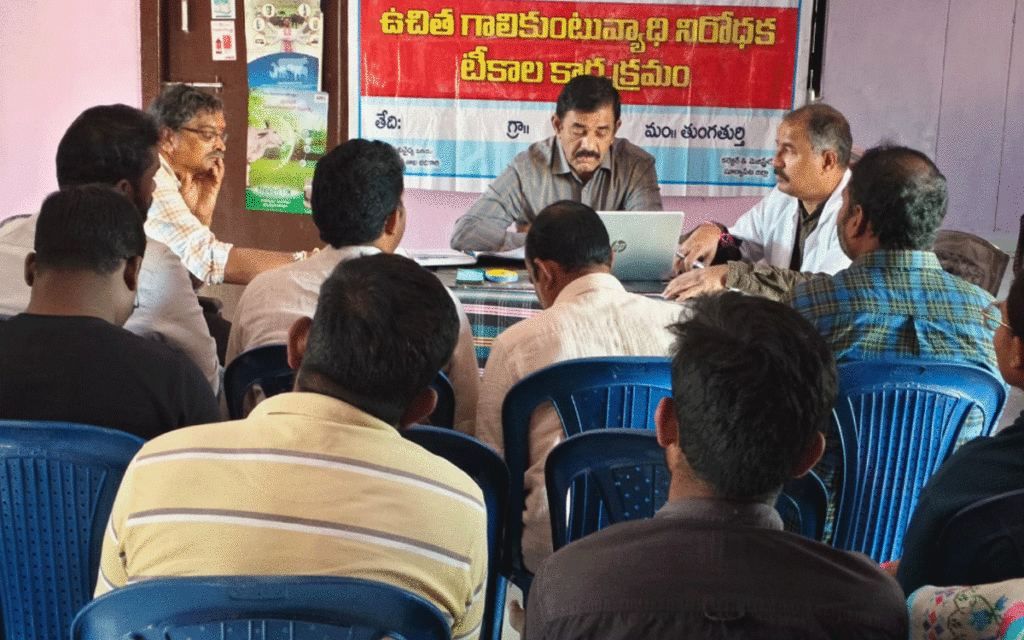 Thungathurthy : ప‌శువుల‌కు గాలికుంటు నివారణ టీకాలు వేయించాలి : డాక్టర్ శ్రీనివాస్‌రావు