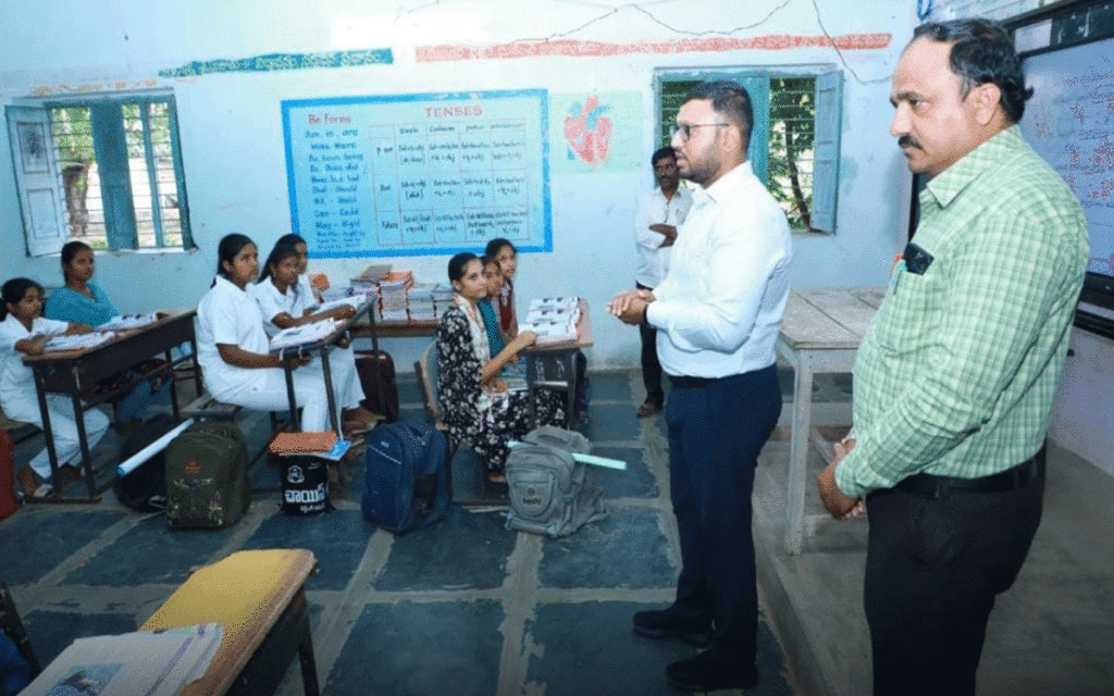 Penpahad : నిరంత‌ర అభ్య‌స‌న‌తో మంచి ఫ‌లితాలు : కలెక్టర్ తేజస్ నంద్‌లాల్ పవార్