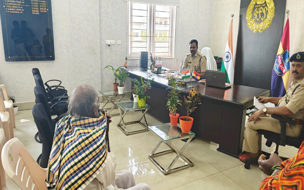 Suryapet Town : ఫిర్యాదులను సత్వరమే పరిష్కరించాలి : ఎస్పీ న‌ర‌సింహ‌