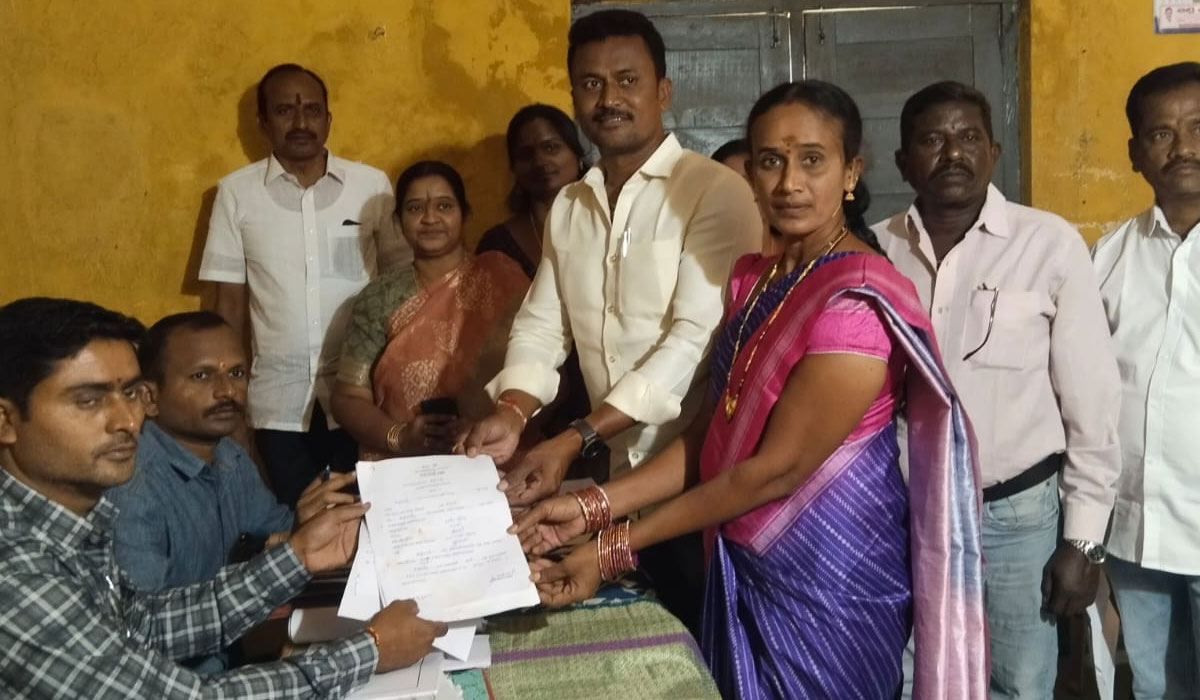 Election Nominations |  గ్రామాల్లో మొదలైన ఎన్నికల నామినేషన్ల హడావుడి