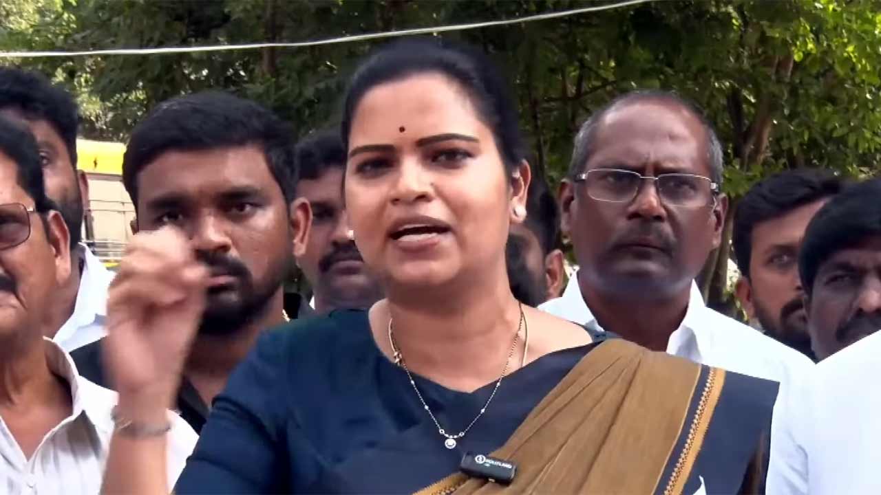 Vidadala Rajini | నాపై తప్పుడు కేసులు పెట్టిన, ఏ ఒక్కరినీ వదిలిపెట్టను.. విడదల రజిని వార్నింగ్‌