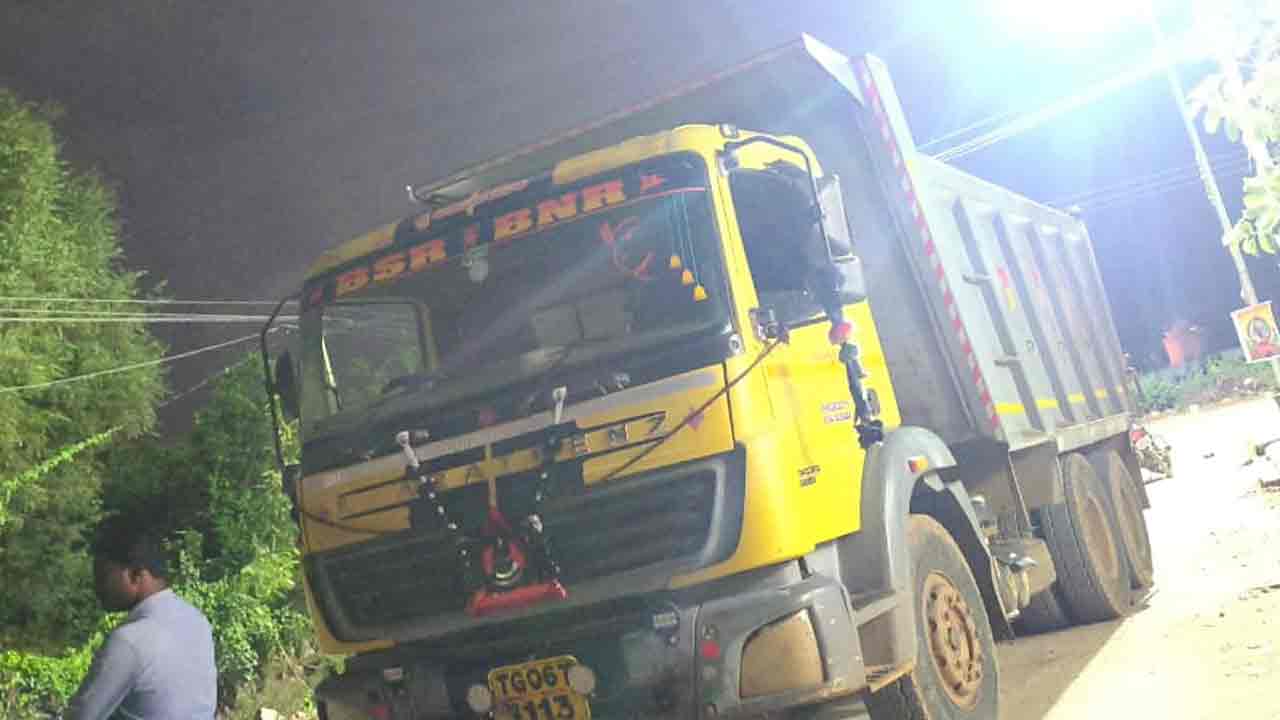 Kollapur | ఊరగుట్టను కొల్లగొడుతున్న కాంగ్రెస్ నాయకులు