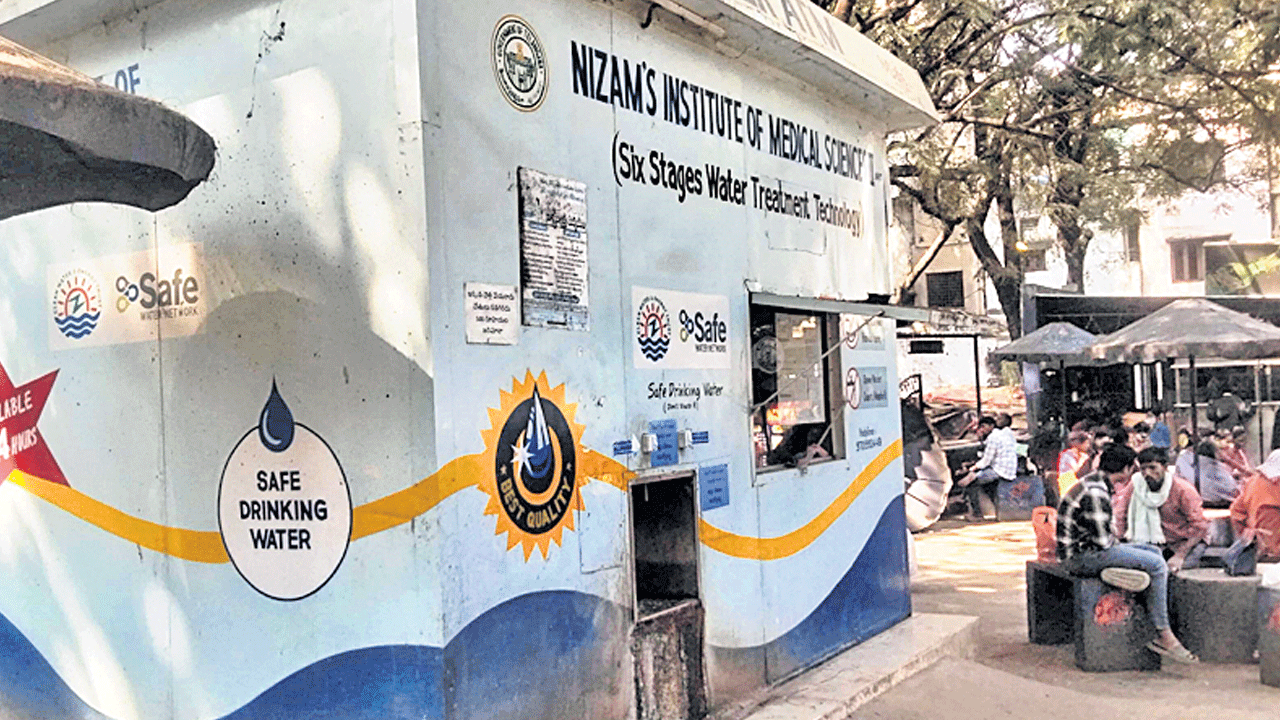 ఆ నీరు తాగితే.. రోగాలే.. నిమ్స్‌ దవాఖానలో అపరిశుభ్రంగా తాగునీటి వ్యవస్థ