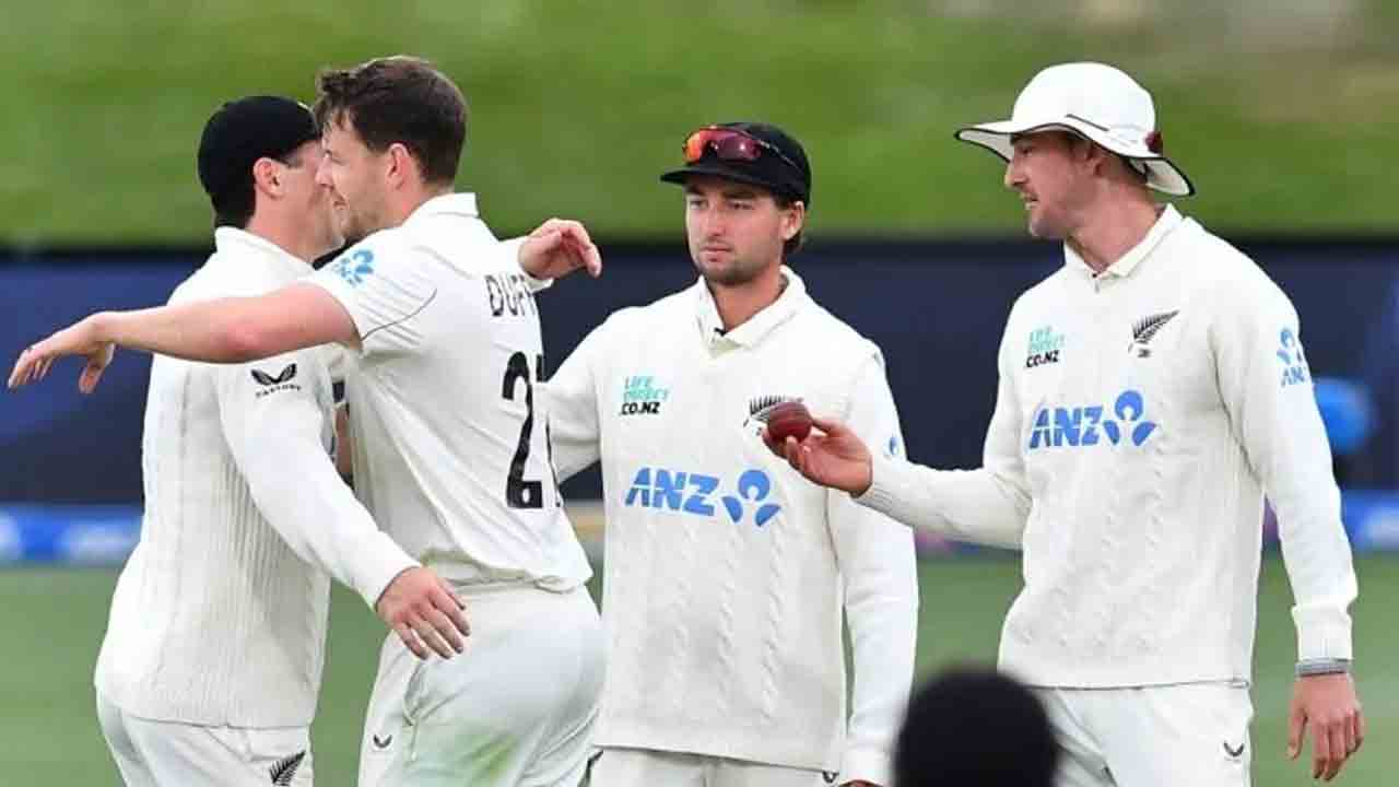 కివీస్‌కు ఆధిక్యం