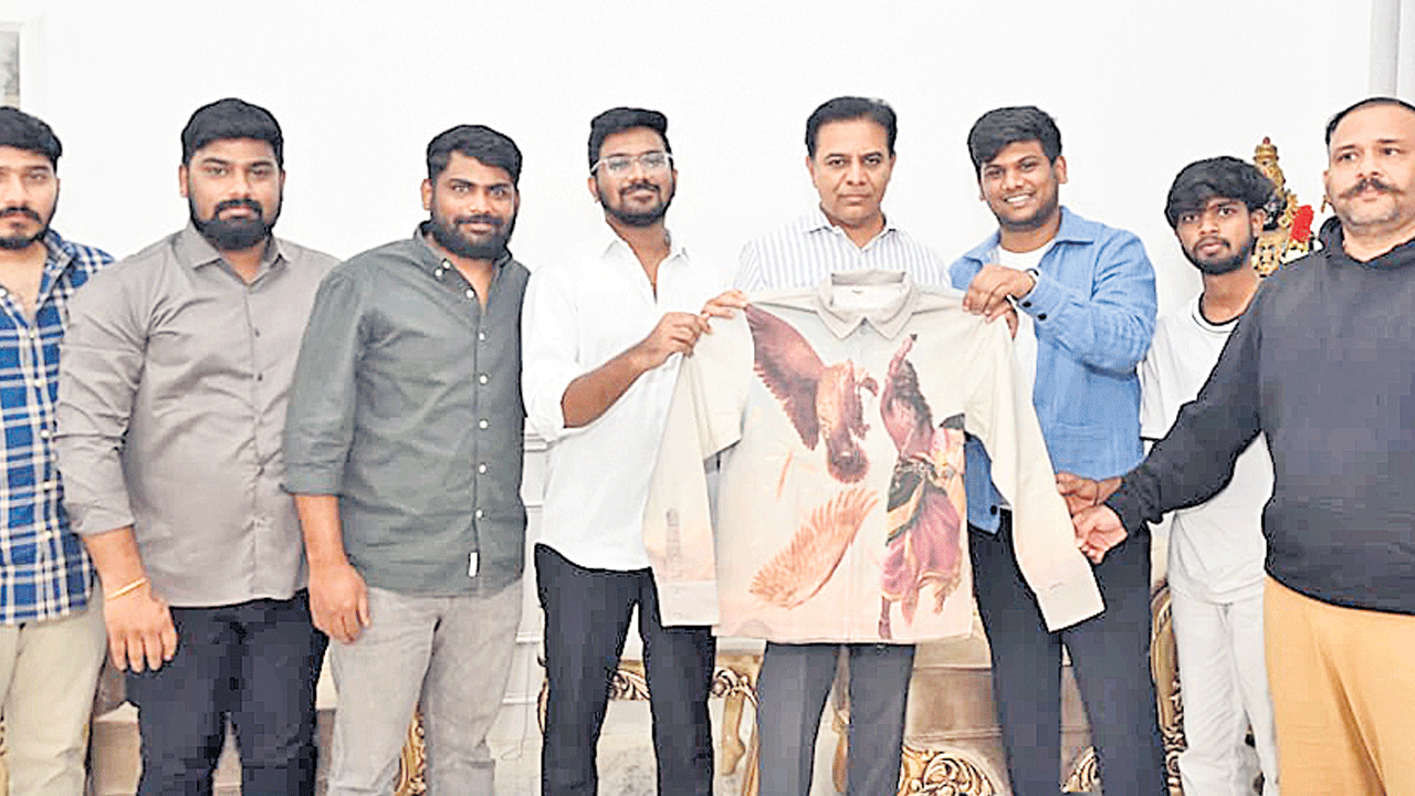 మన చేనేత వైభవానికి ప్రతీక ‘సింగిడి’.. తెలంగాణ నేల కొత్తదనానికి వేదిక