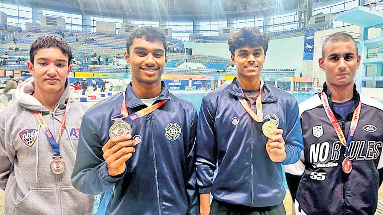 తెలంగాణ పతక జోరు.. ఎస్‌జీఎఫ్‌ఐ జాతీయ స్విమ్మింగ్‌ టోర్నీ