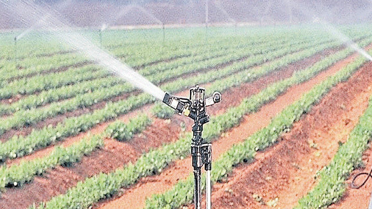 ప్రణాళికలకు పరిమితం.. మైక్రో ఇరిగేషన్‌ స్కీమ్‌