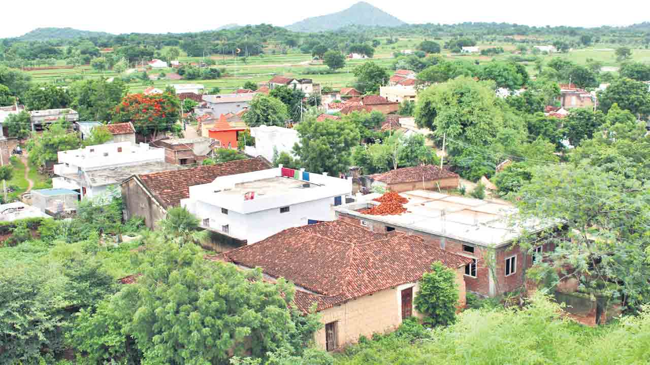 20 సర్పంచ్‌ స్థానాలు ఏకగ్రీవం.. తొలి విడుత పంచాయతీ పోరులో తేలిన లెక్క