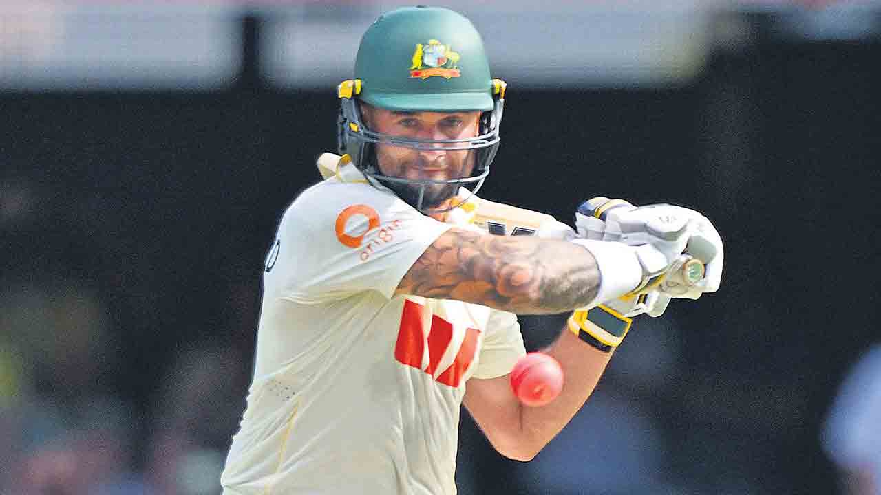 ఆసీస్‌ దూకుడు.. వెదరాల్డ్‌, లబూషేన్‌, స్మిత్‌ హాఫ్‌ సెంచరీలు