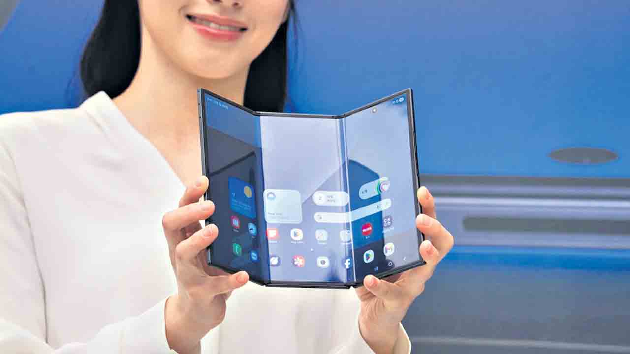 Galaxy TriFold | ట్రై ఫోల్డ్‌ చేస్తారా?.. డిస్‌ప్లే ఇంజినీరింగ్‌ వ్యవస్థ అతిపెద్ద హైలైట్‌