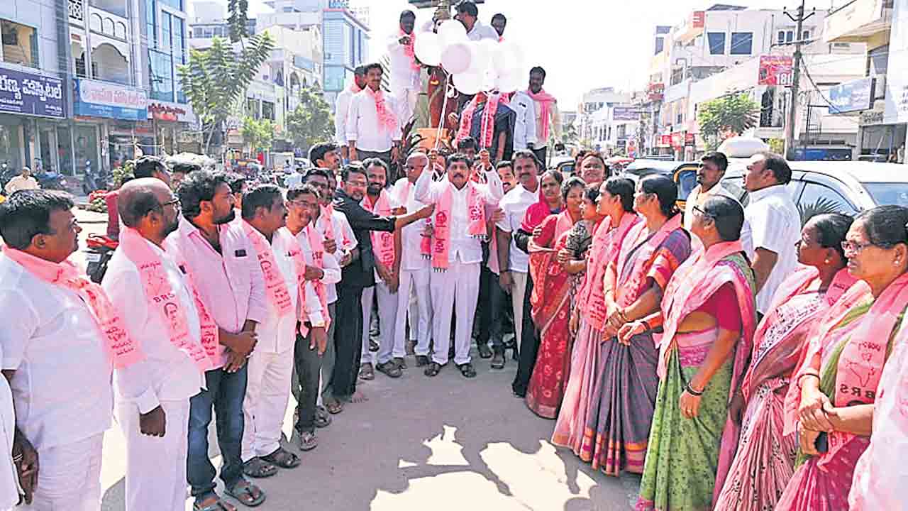 చరిత్రలో కేసీఆర్‌ పేరు చిరస్మరణీయం!