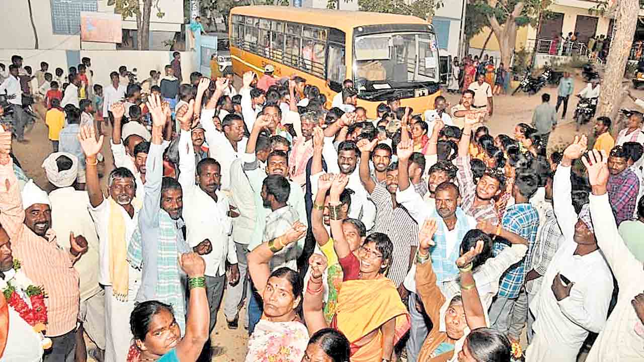 పాలమూరులో మళ్లీ బీఆర్‌ఎస్‌ జోరు.. రెండో విడత పంచాయతీ ఎన్నికల్లోనూ గులాబీకే జైకొట్టిన పల్లెజనం