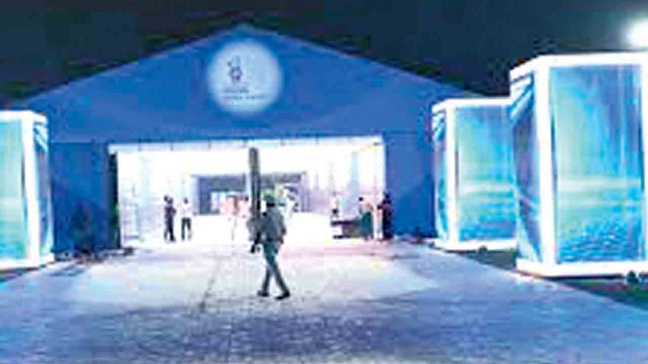 సమ్మిట్‌లో ‘ఆ సీఎస్‌’ కర్రపెత్తనం.. ఆగ్రహం వ్యక్తం చేస్తున్న నియర్లు