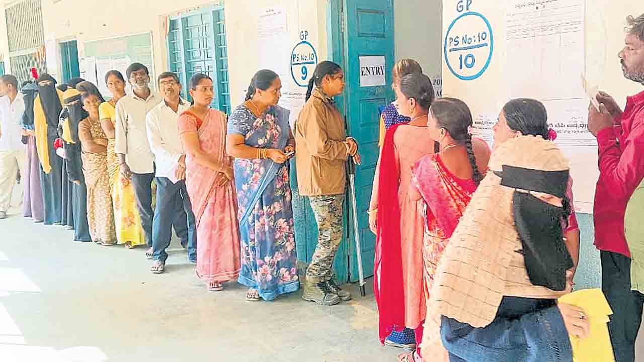 దుమ్మురేపిన దుబ్బాక