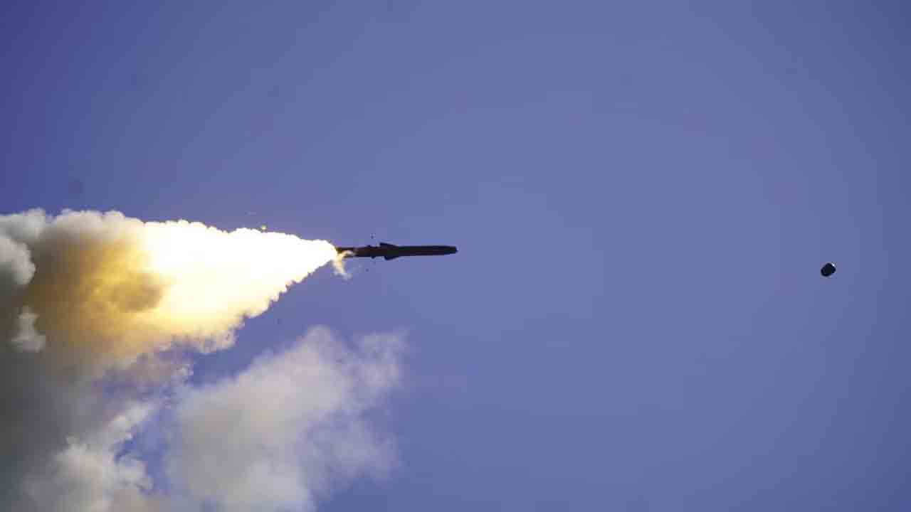 దీర్ఘశ్రేణి బ్రహ్మోస్‌ క్షిపణి పరీక్ష సక్సెస్‌