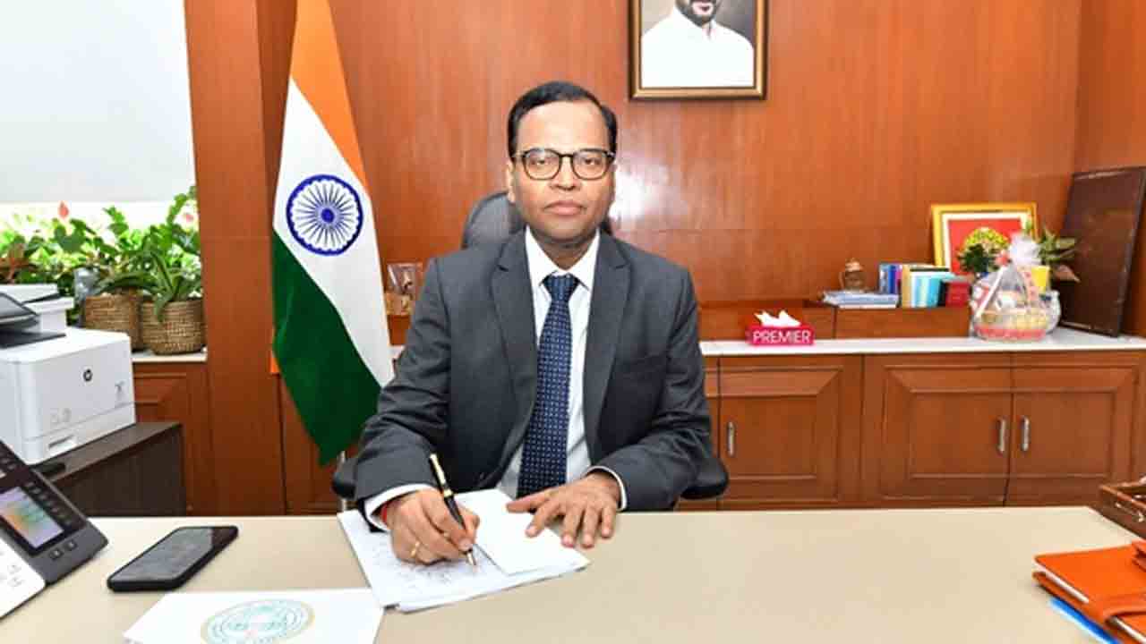 వంద రోజుల్లో మెట్రో టేకోవర్‌.. గడువులోగా పూర్తి చేయాలి: సీఎస్‌