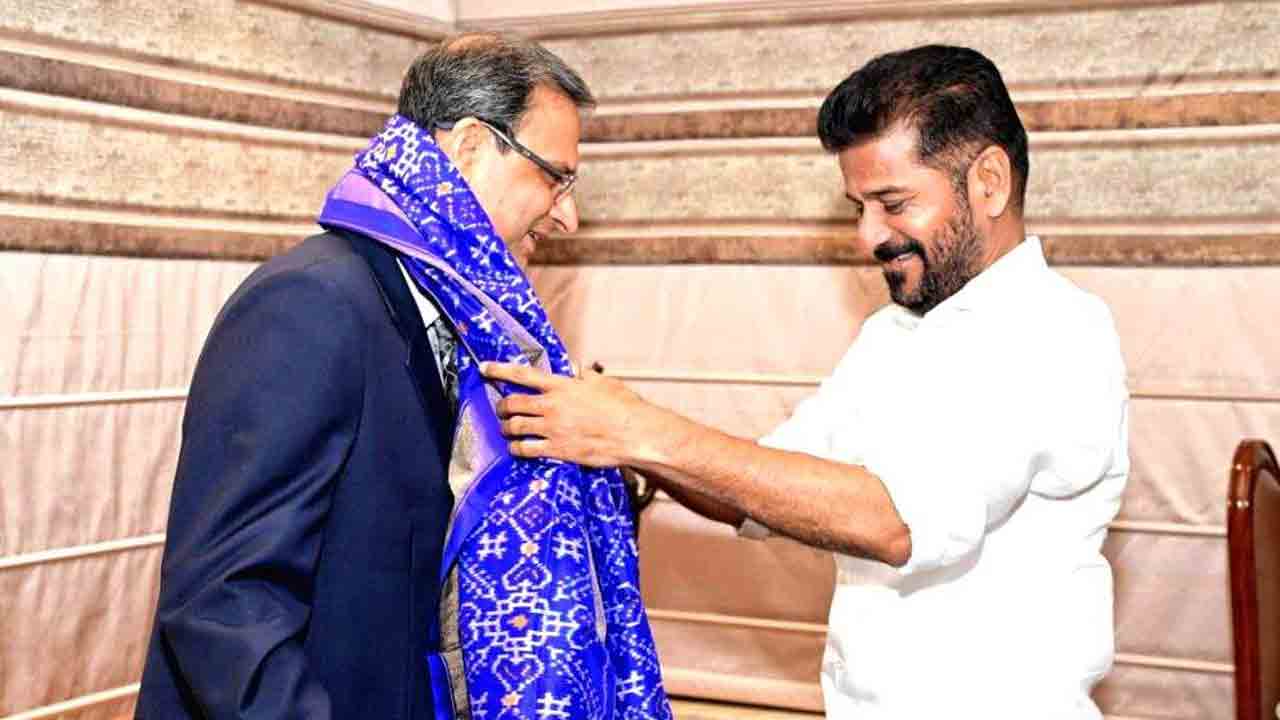 సీఎంతో ఆర్బీఐ గవర్నర్‌ భేటీ