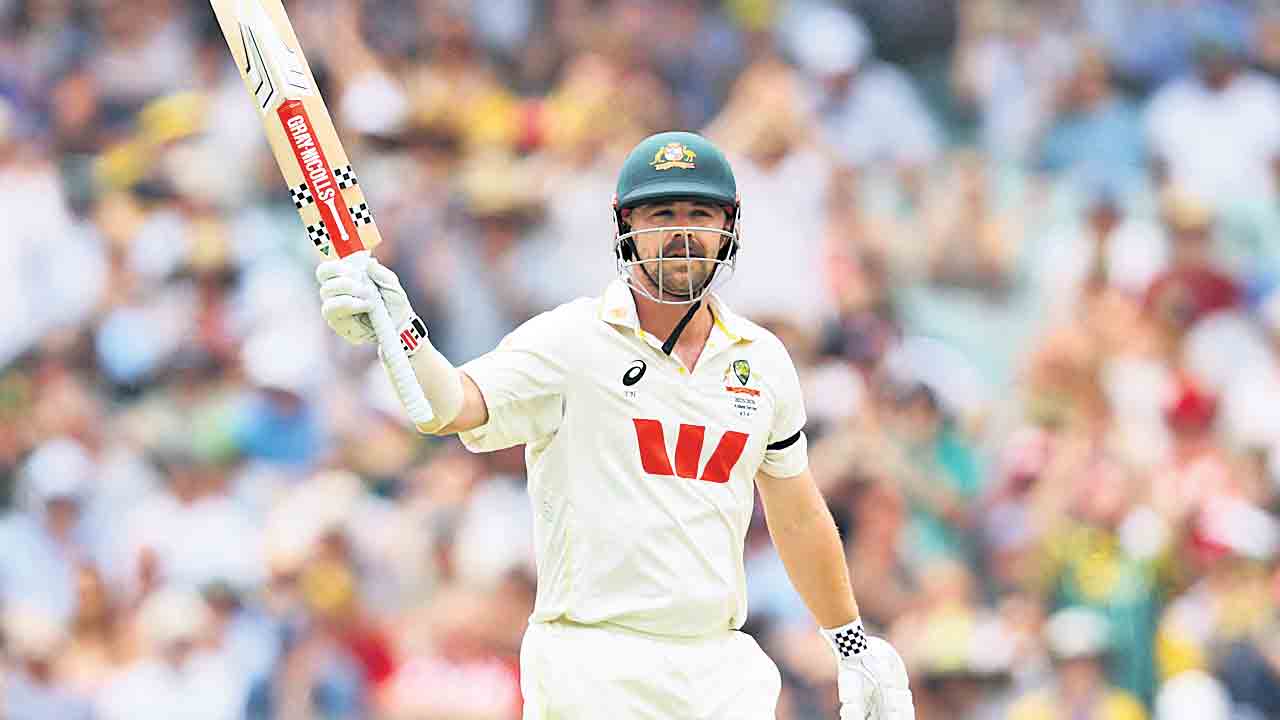 పటిష్ట స్థితిలో ఆసీస్‌.. హెడ్‌ శతకం