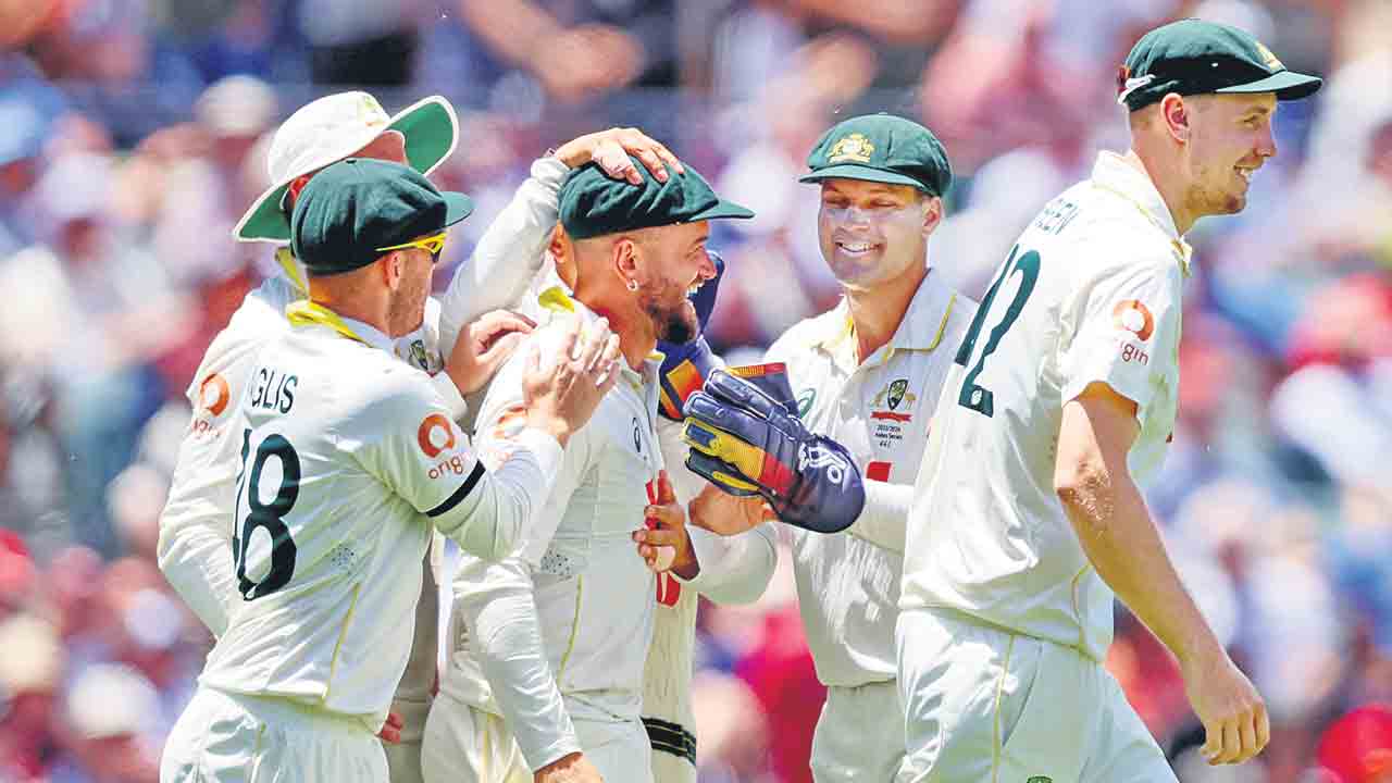 ఆసీస్‌దే యాషెస్‌.. ఇంగ్లండ్‌పై మూడో టెస్టులో ఘన విజయం