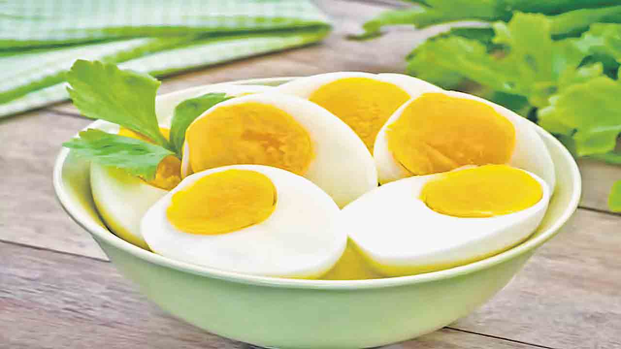 ఆడవాళ్లకు మరింత గుడ్డు!