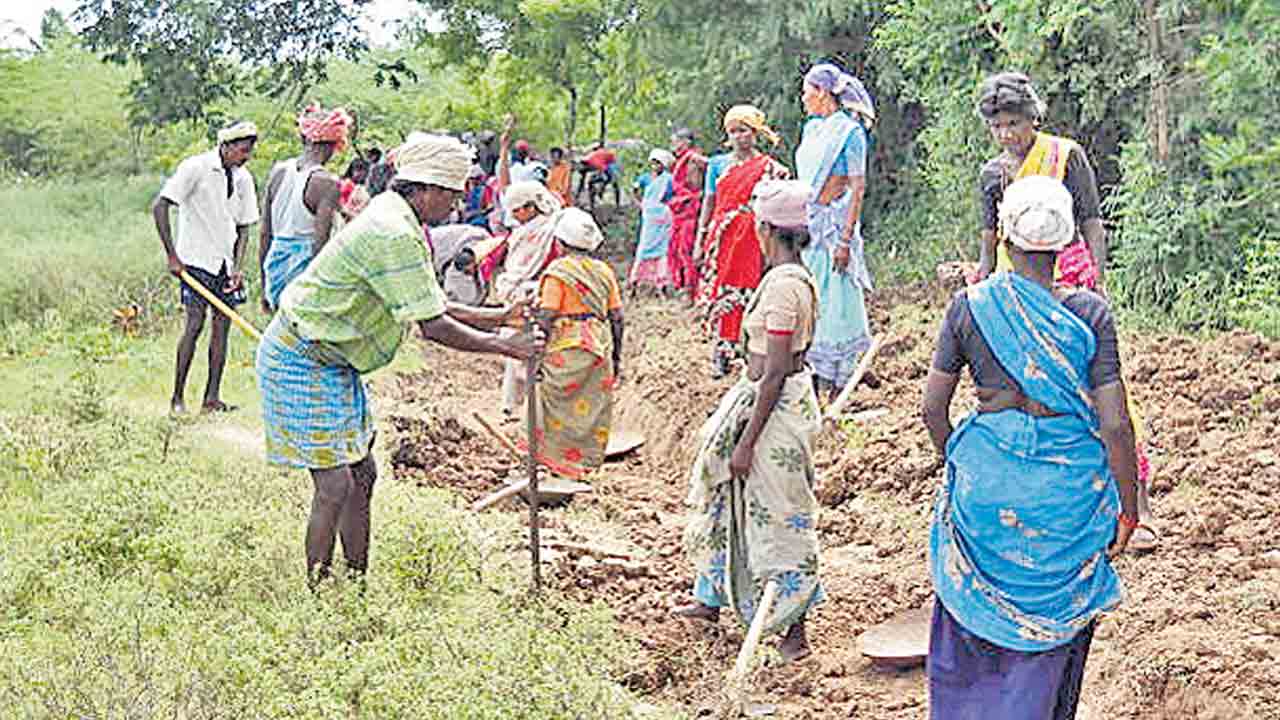 పథకం కేంద్రానిది.. భారం రాష్ట్రాలది.. సమాఖ్య స్ఫూర్తికి మోదీ సర్కార్‌ తూట్లు