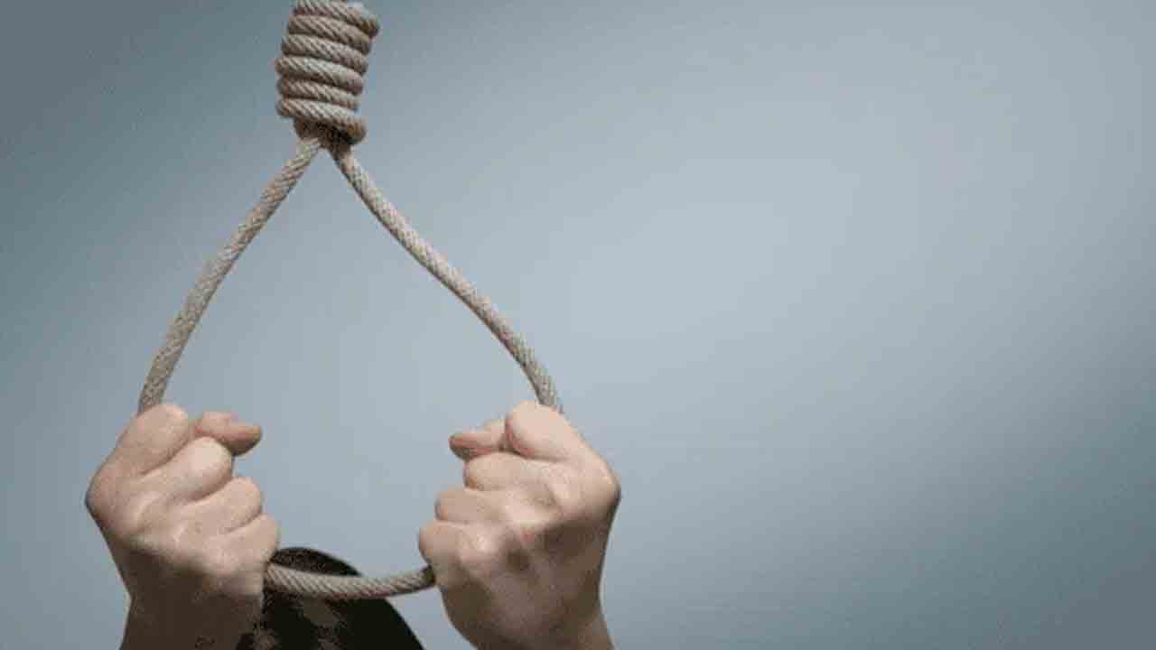 మహిళా కానిస్టేబుల్‌ ఆత్మహత్యాయత్నం