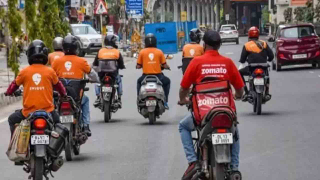 నేడు దేశవ్యాప్తంగా గిగ్‌ వర్కర్ల సమ్మె.. న్యూ ఇయర్‌ వేడుకలపై ప్రభావం