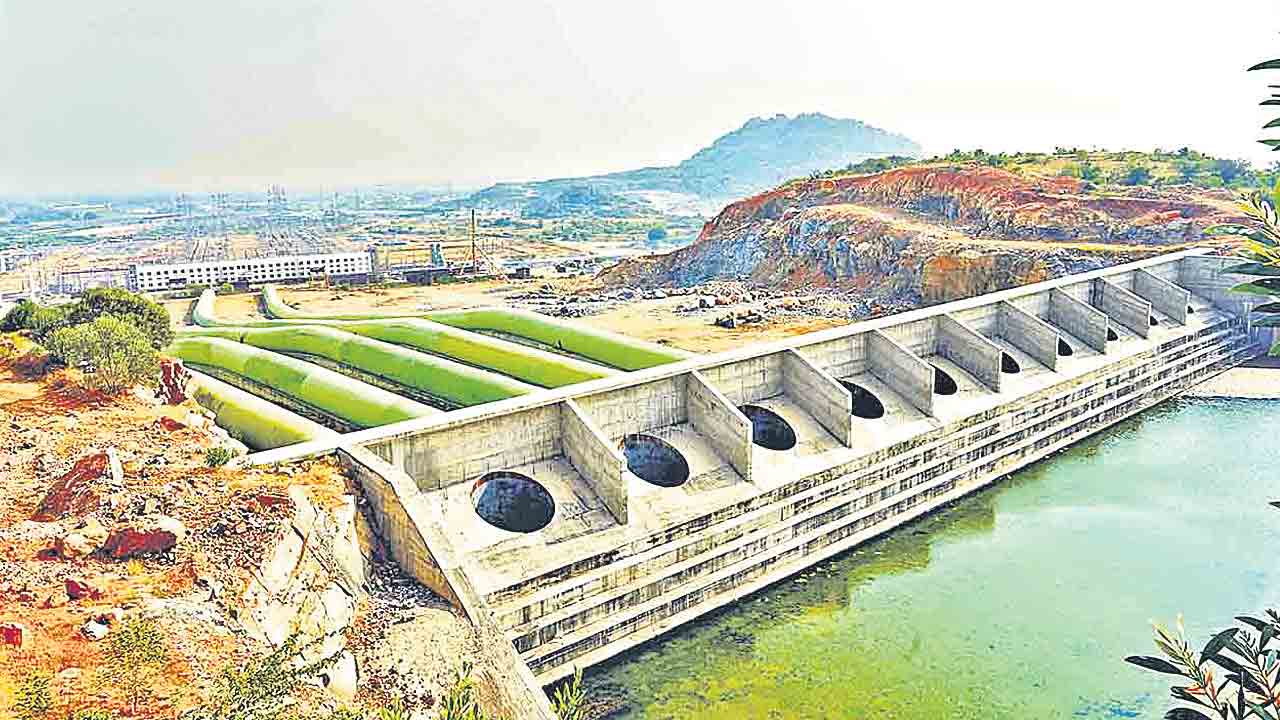 పాలమూరు దుఃఖం