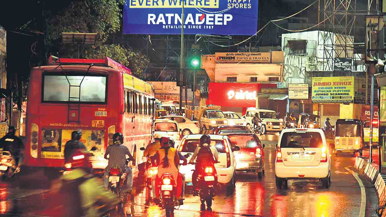 నేడు ట్రాఫిక్‌ ఆంక్షలు.. 217 ప్రాంతాల్లో ప్రత్యేక తనిఖీలు