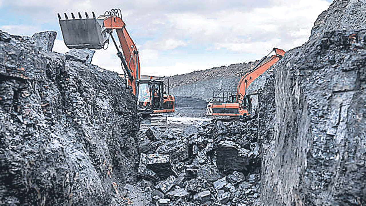 సింగరేణిలో 25 కోట్ల పెనాల్టీ మాఫీకి బిగ్‌స్కెచ్‌?