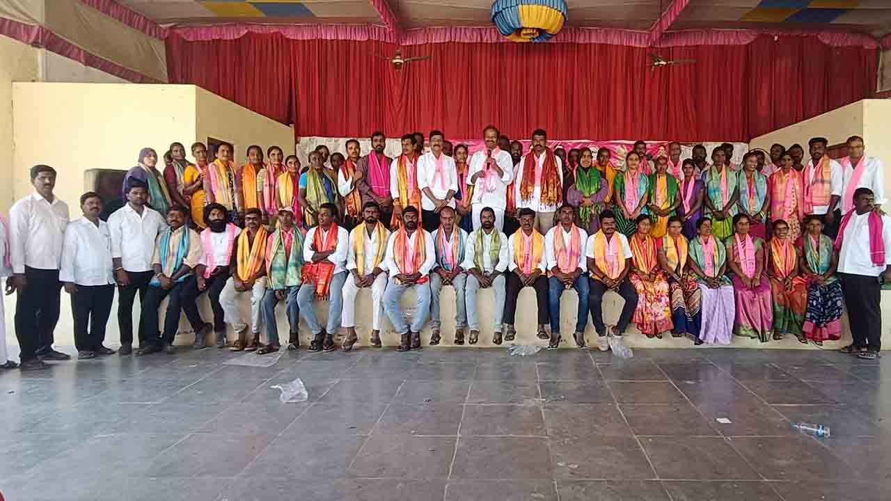 గ్రామాల అభివృద్ధికి కృషి చేయాలి