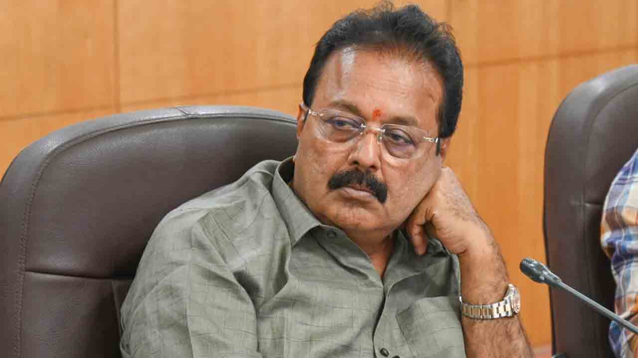 రెండున్నరేండ్లలో 2,809 మంది రైతుల ఆత్మహత్య