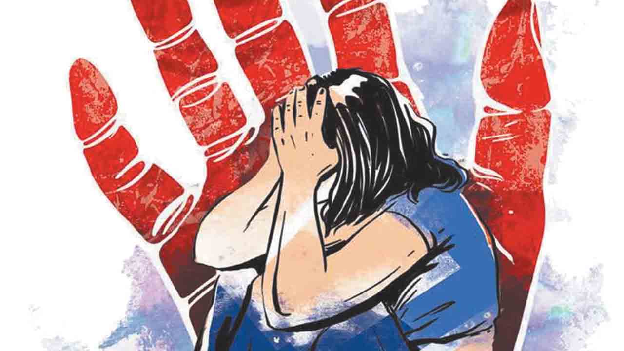 10 రేప్‌లు.. 4 కిడ్నాప్‌లు!