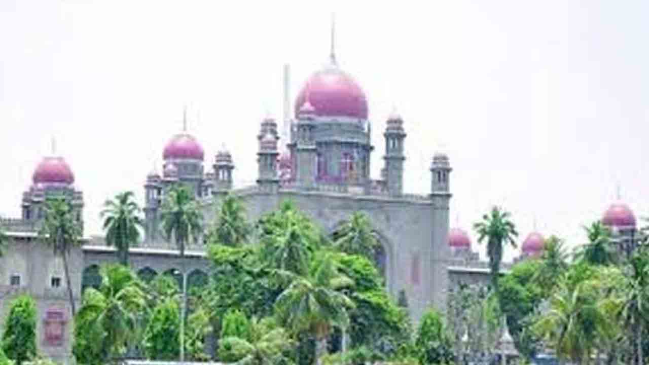 బీసీ రిజర్వేషన్ల పెంపుపై స్టే పొడిగింపు