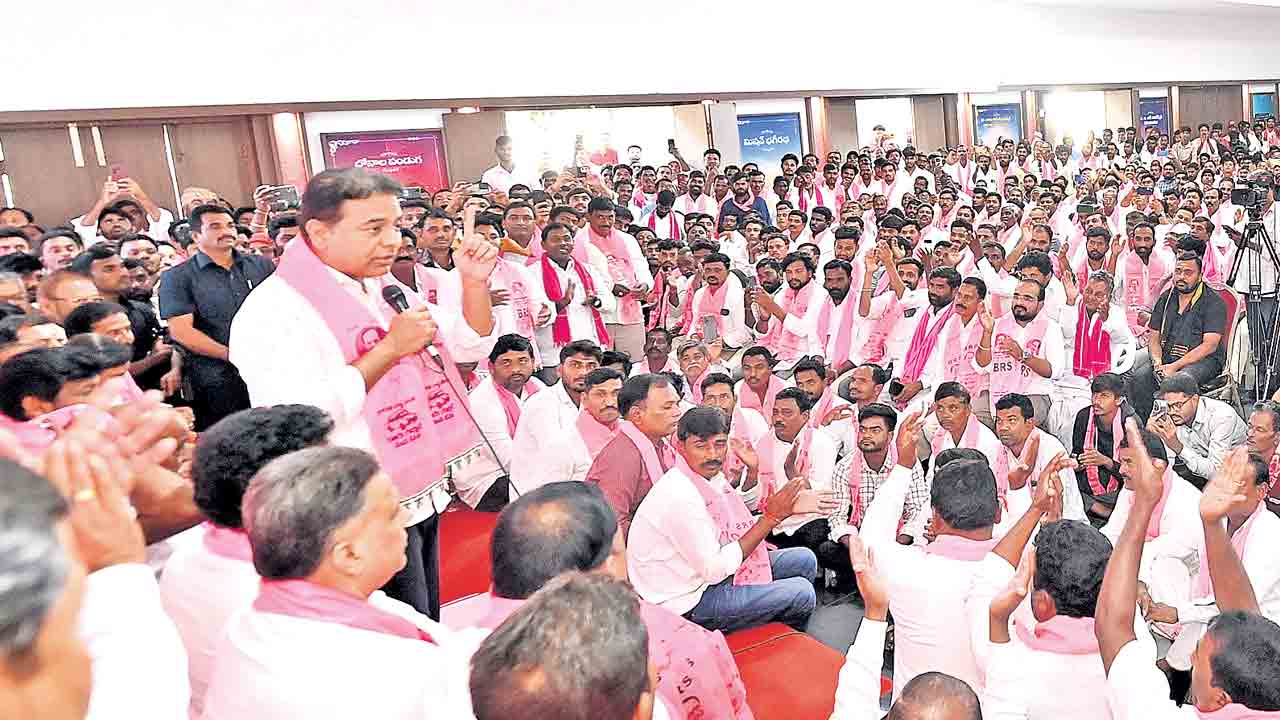 కేసీఆర్‌తో సాగు సంబురం.. కాంగ్రెస్‌తో తీవ్ర సంక్షోభం