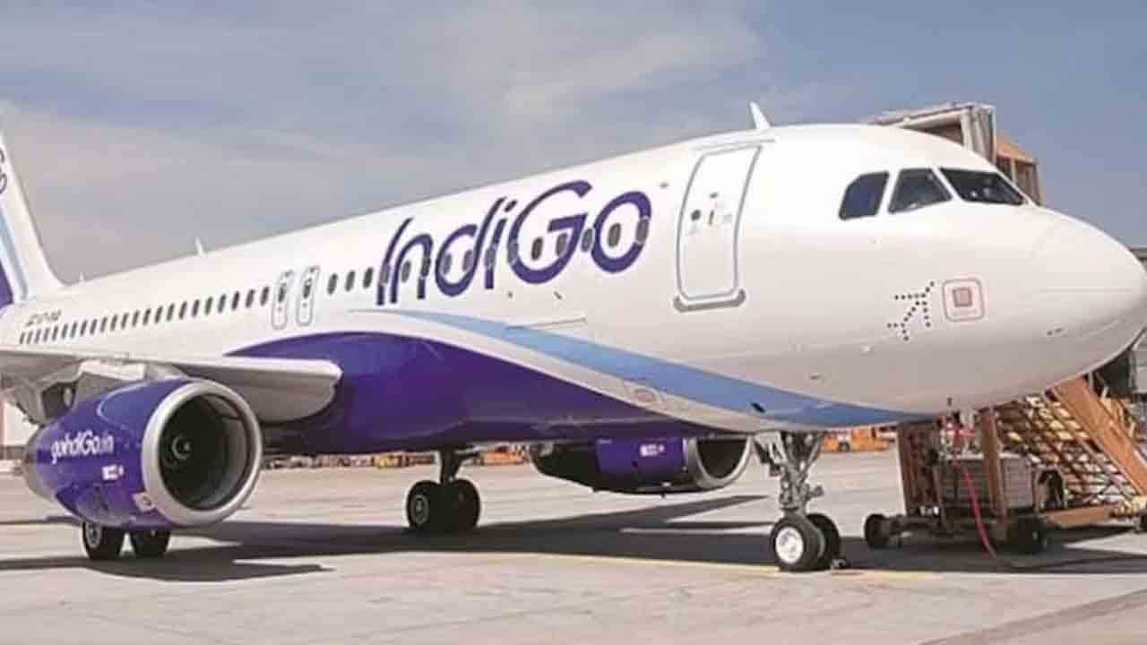 ముగ్గురి పని ఒకరితో చేయిస్తున్నారు!