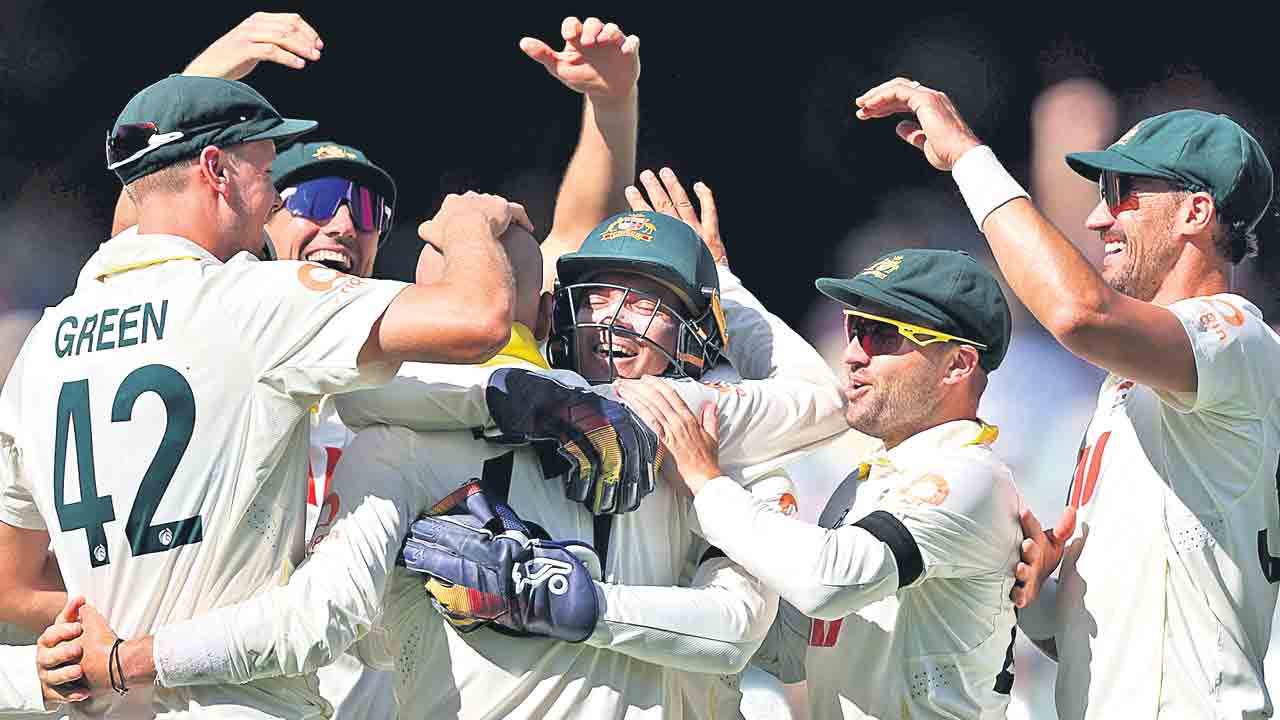 గెలుపు బాటలో ఆసీస్‌!