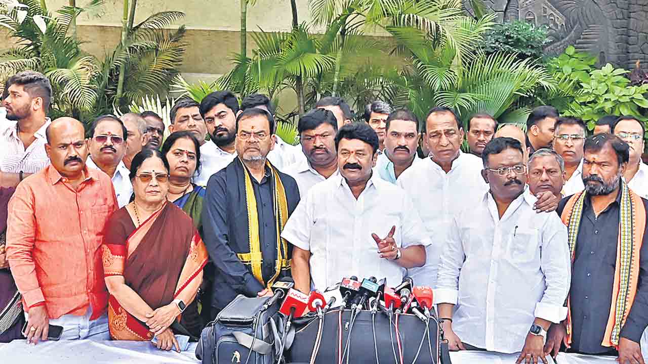 పునర్విభజన.. భగ్గుమన్నబీఆర్‌ఎస్‌