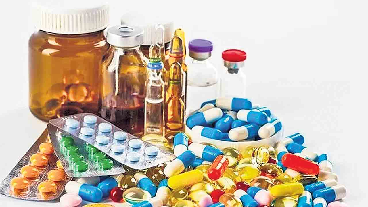 Telangana | సర్కార్ మందులకు డబ్బుల్లేవ్.. ఏజెన్సీలకు డబ్బుల చెల్లింపుల్లో కాంగ్రెస్ సర్కార్ తీవ్ర జాప్యం