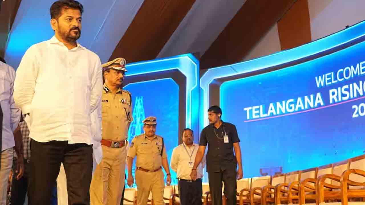 అరలీటర్‌ వాటర్‌ బాటిల్‌ రూ.115.. సమ్మిట్‌లో అడ్డగోలుగా వ్యయం