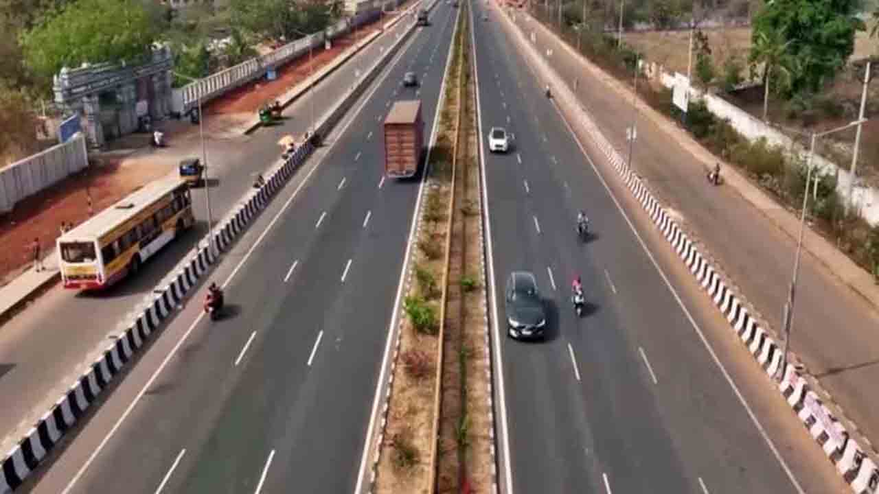 574 హైవే ప్రాజెక్టుల్లో జాప్యం