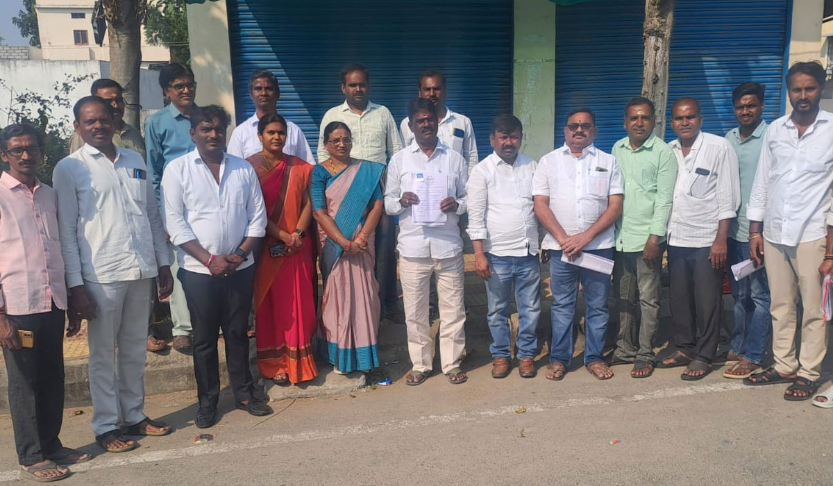 Panchayat elections | పంచాయతీ ఎన్నికలు.. ఆ ఇద్దరిని కలిపాయి..!