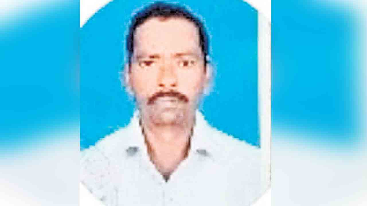 అప్పుల బాధతో రైతు ఆత్మహత్య